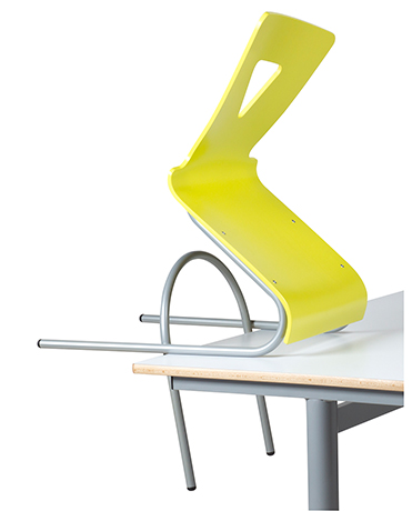Chaise OXIAL appui sur table basculant piétement en aluminium